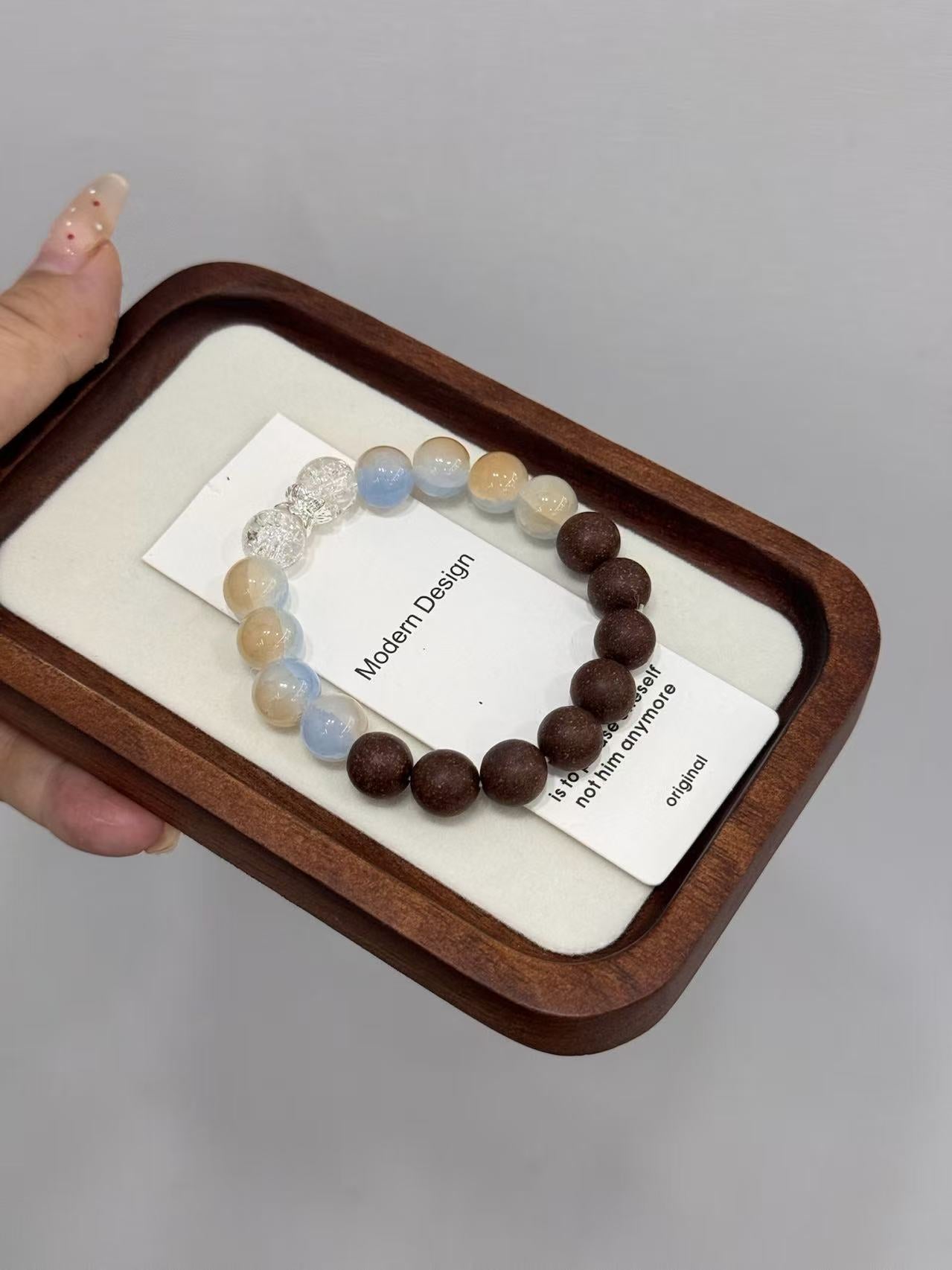 The Remedy Strand “Blue Crystal Calm” – 12mm Botanical Aroma Bracelet