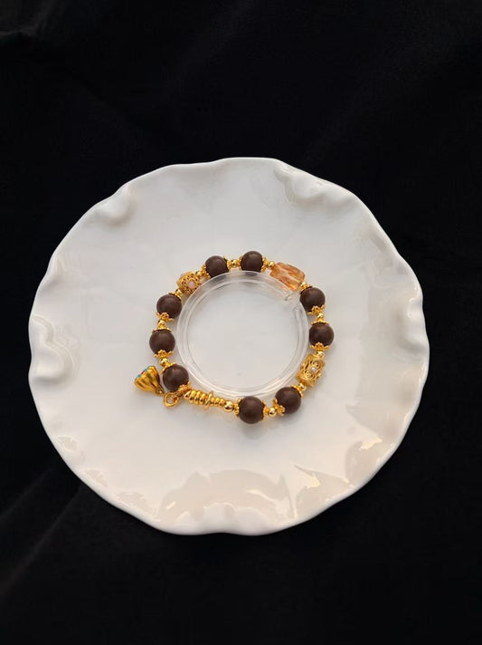 The Remedy Strand Golden Wealth Crystal Bracelet – 10mm Aromatherapy Beads