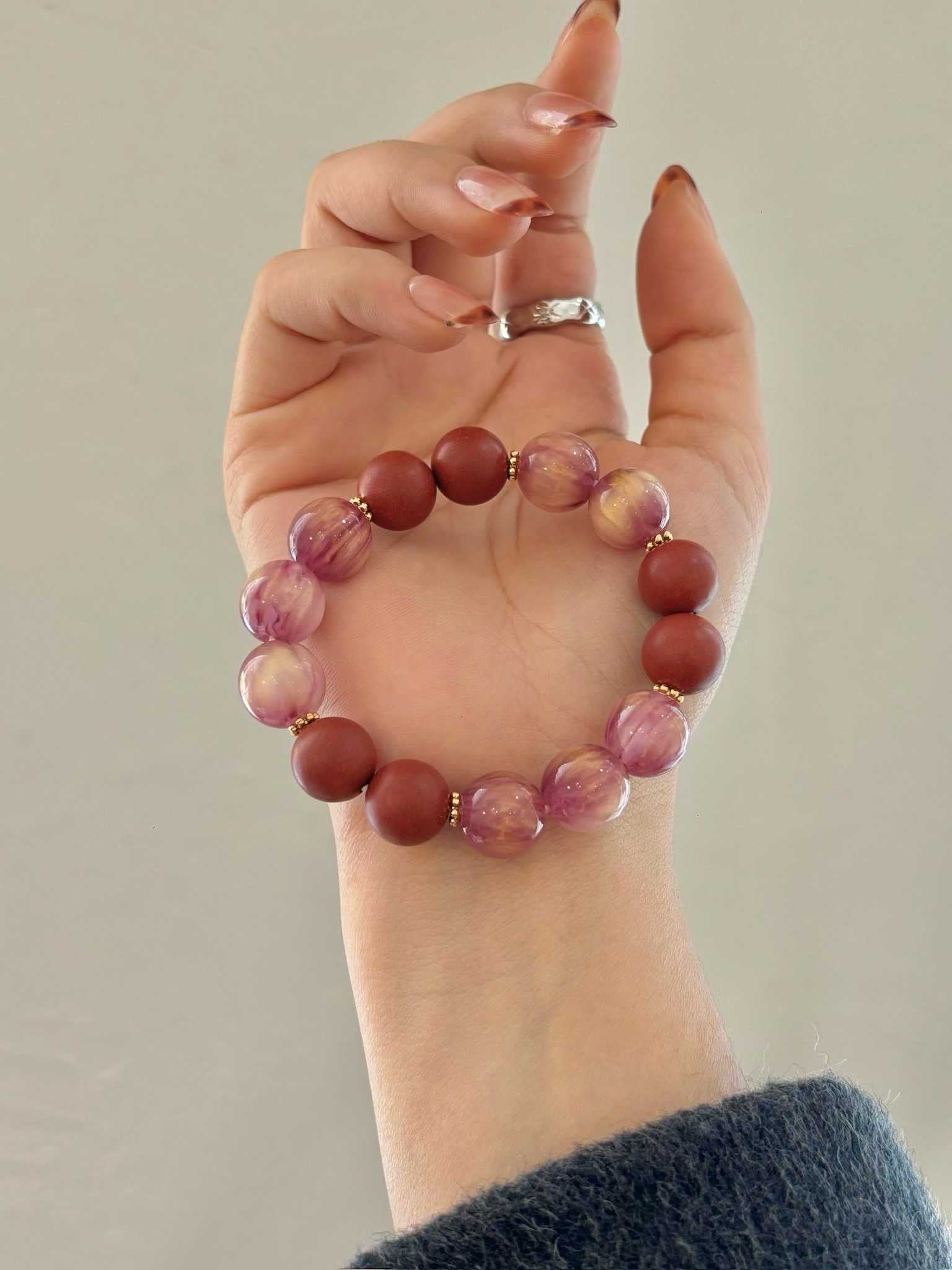 Aromatherapy Glass Bead Bracelet – Natural Resin & Floral Blend for Calm & Balance