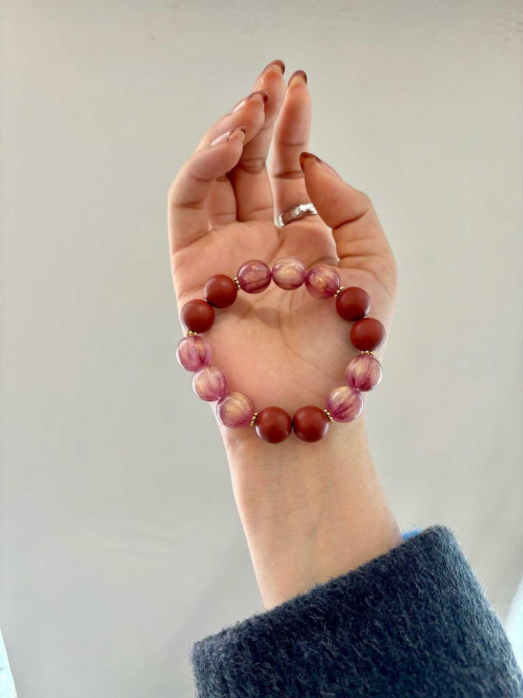 Aromatherapy Glass Bead Bracelet – Natural Resin & Floral Blend for Calm & Balance