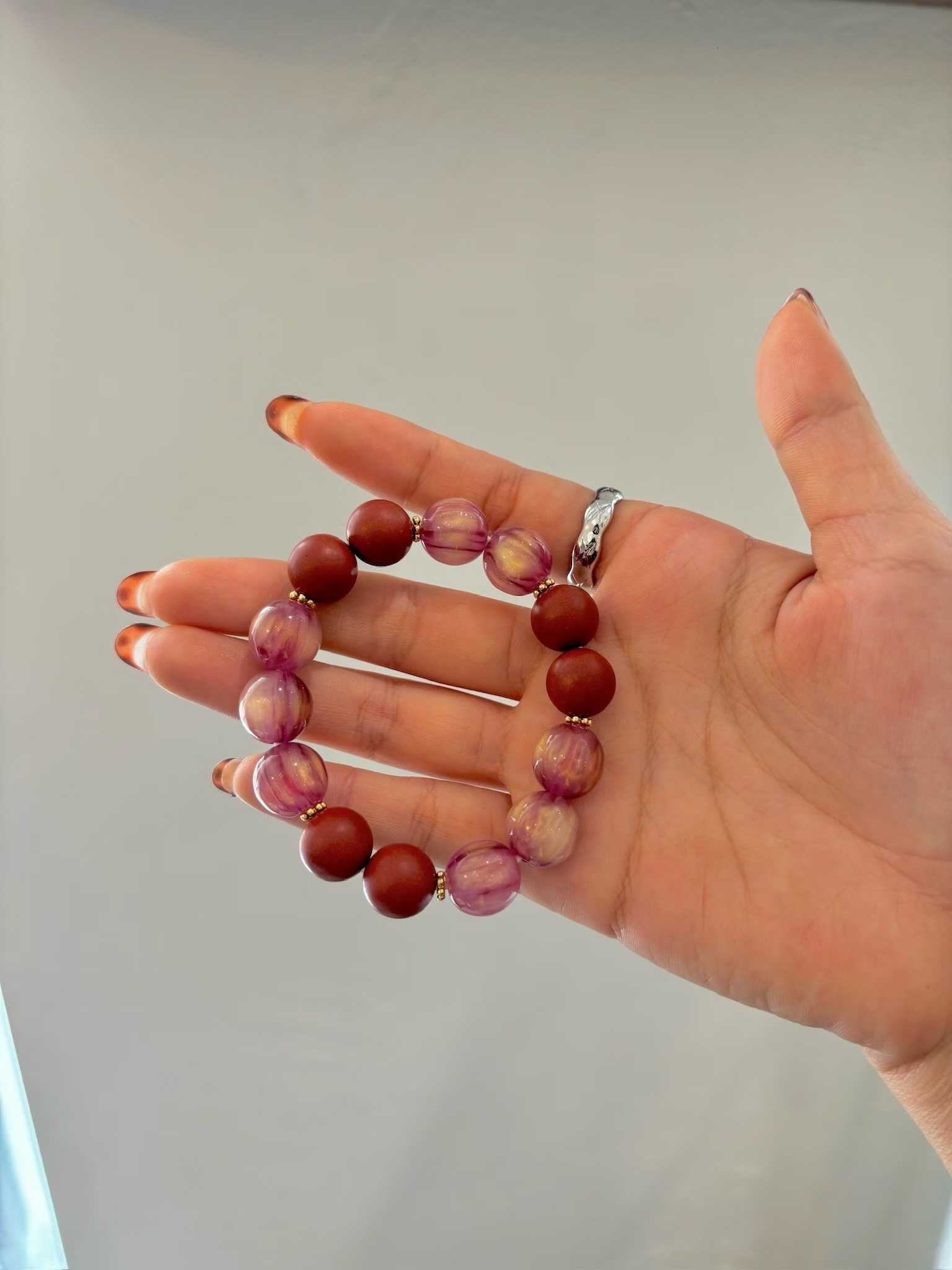 Aromatherapy Glass Bead Bracelet – Natural Resin & Floral Blend for Calm & Balance